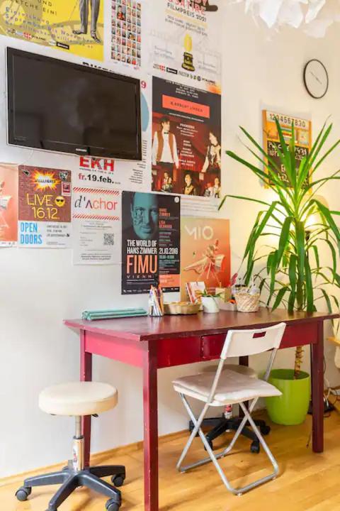 Fro-Media - Streetside Room 2 - Community Space Wien Exterior foto