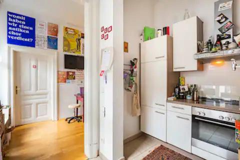Fro-Media - Streetside Room 2 - Community Space Wien Exterior foto