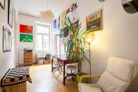 Fro-Media - Streetside Room 2 - Community Space Wien Exterior foto